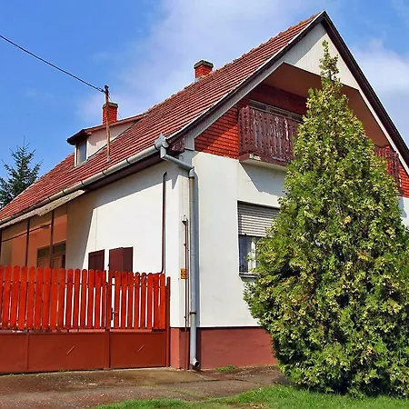 Daisy 1 By Interhome Apartmán *