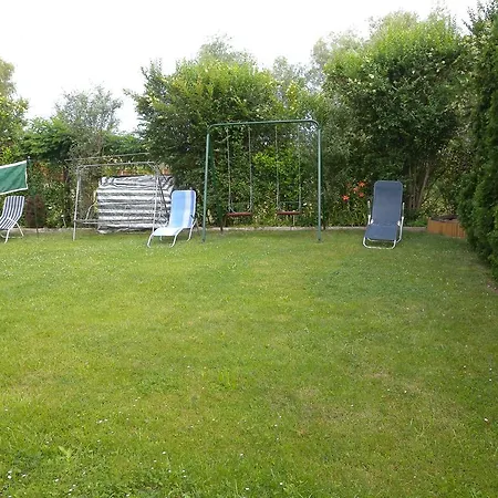 Daisy 1 By Interhome