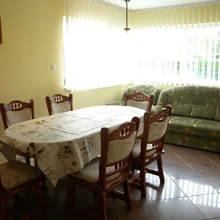 Daisy 1 By Interhome *