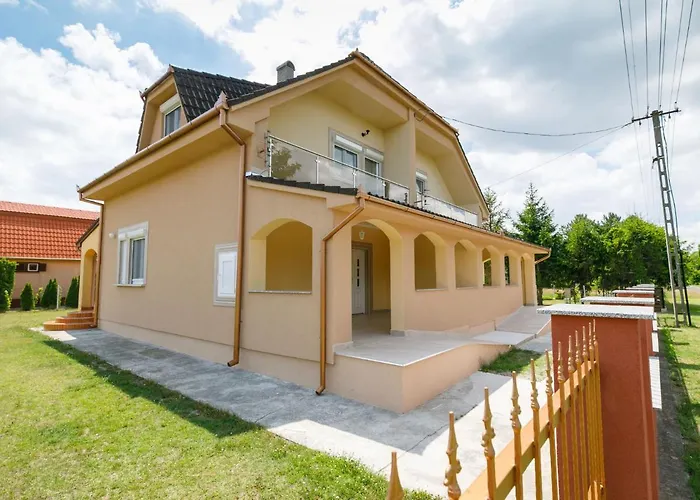 Daisy 1 By Interhome Appartement Balatonmáriafürdő