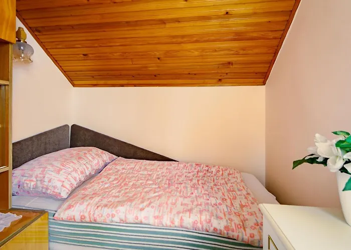 Daisy 1 By Interhome *