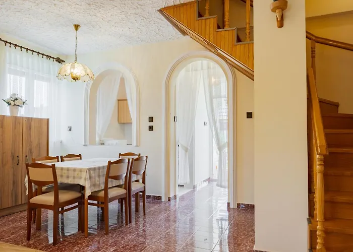 Daisy 1 By Interhome Appartement Balatonmáriafürdő