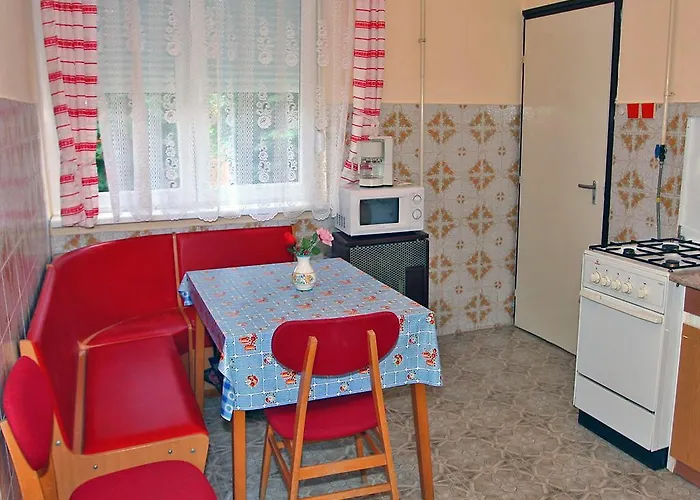 Daisy 1 By Interhome Appartement